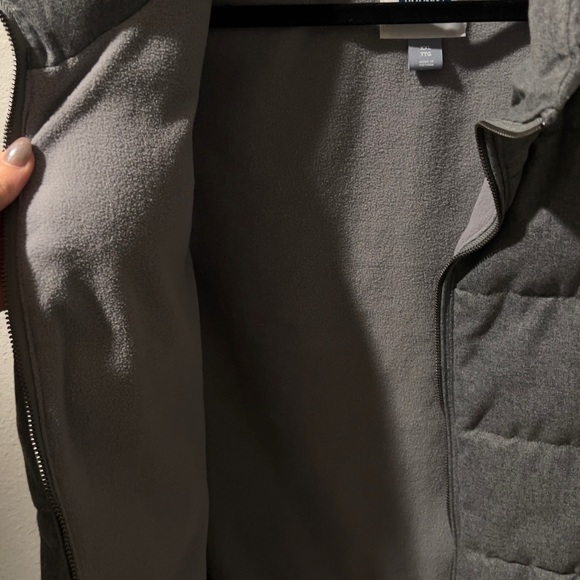 Old Navy Women's Quilted Gray Puffer Vest Zip Up Fleece Warm Size XXL - Picture 8 of 8